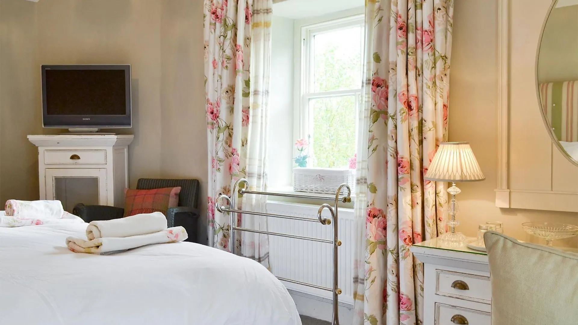 Bridge House Vila Helmsley